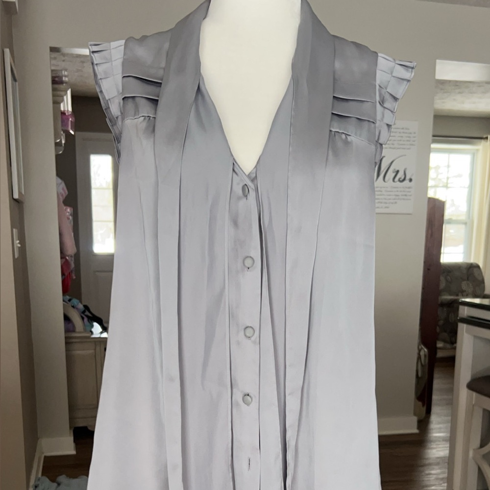 LOFT Gray Pleated Women's Blouse